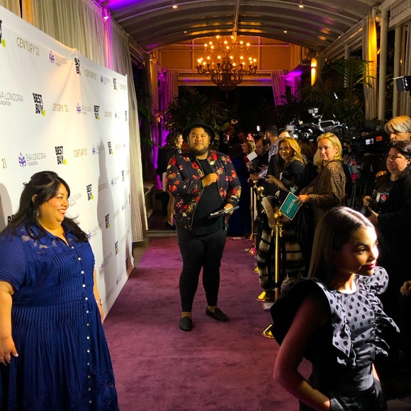 COME SHOP WITH ME! Be Kind ❤️ - Picture 4 of 5